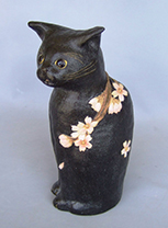 間宮英子 「黒猫貯金箱」縦13.0横10.0×高26.0cm