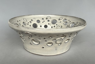 森山悦子 「丸文透かし鉢」径25.5×25.5 高9.5cm