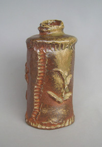 小坂敬「焼締タタラ巻花入」径12.0×12.0 高23.0cm