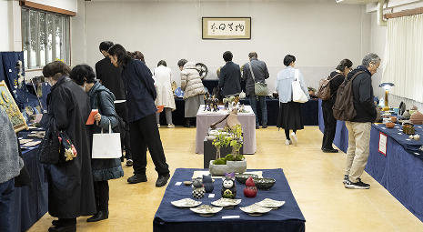 第４２回 日本陶芸倶楽部 アマチュア作品展